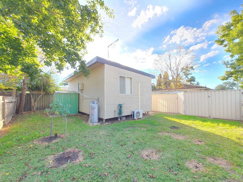 36A Pitcairn Avenue, Lethbridge Park NSW 2770