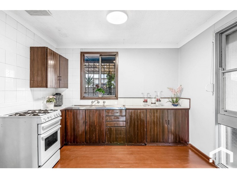 176 Woodstock Avenue, Whalan NSW 2770