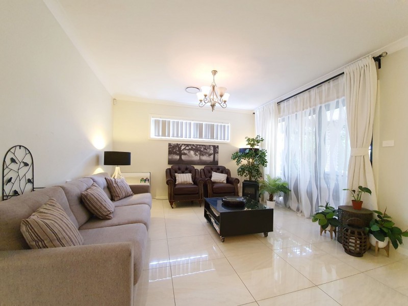 42 Rafter Parade, Ropes Crossing NSW 2760