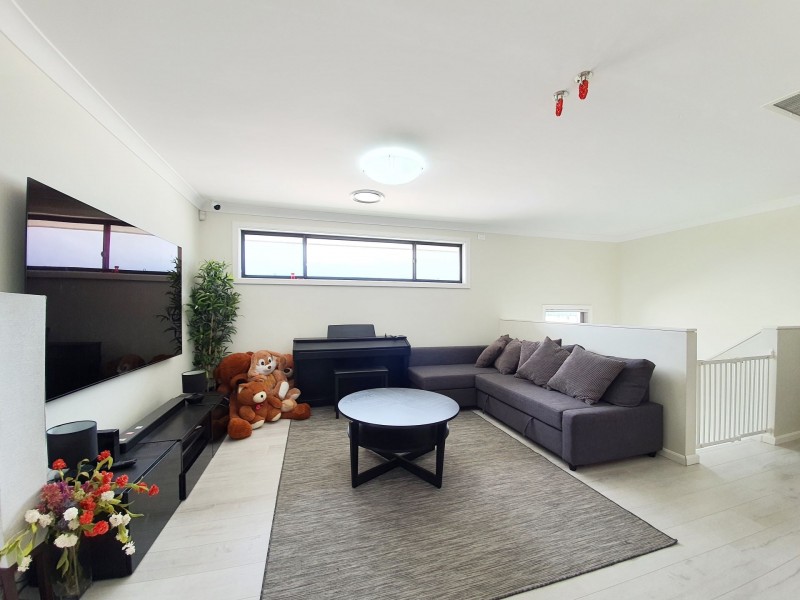 42 Rafter Parade, Ropes Crossing NSW 2760