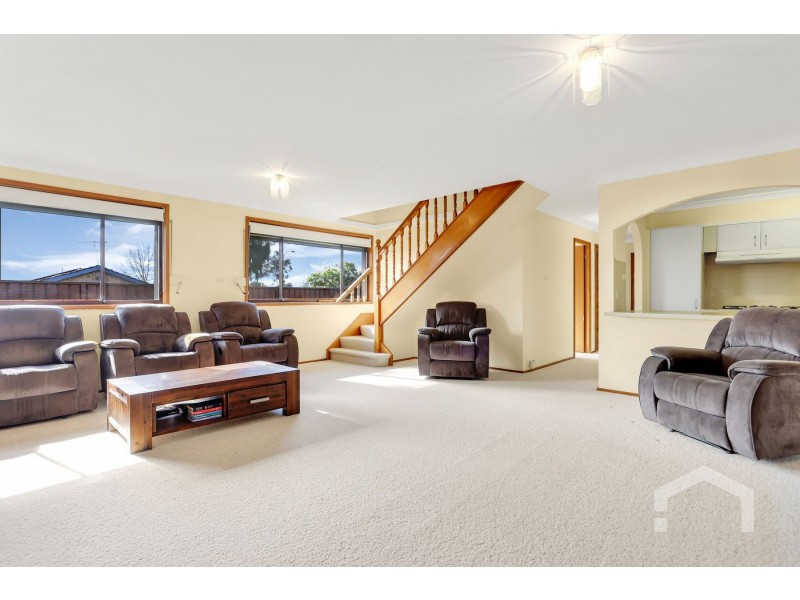 25 Cook Parade, St Clair NSW 2759