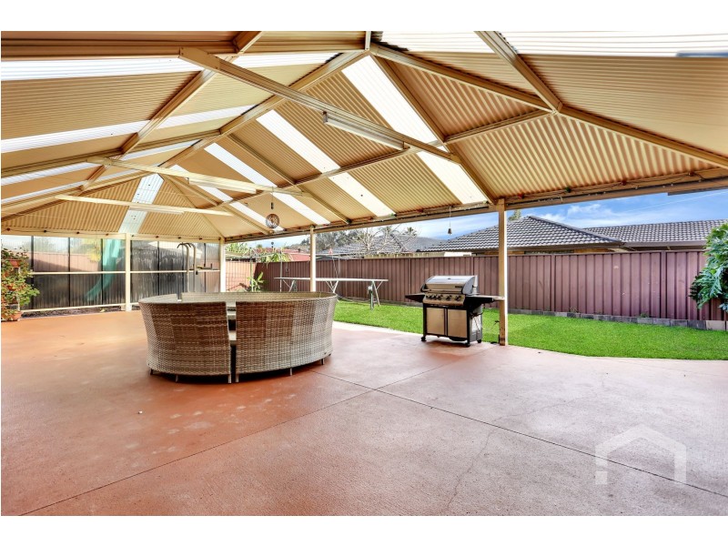 25 Cook Parade, St Clair NSW 2759