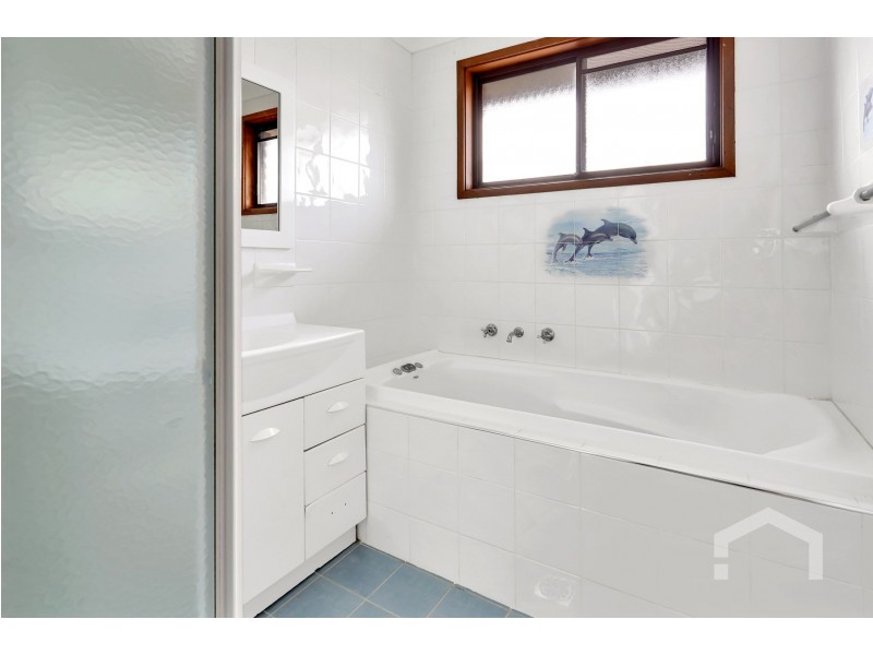 25 Cook Parade, St Clair NSW 2759