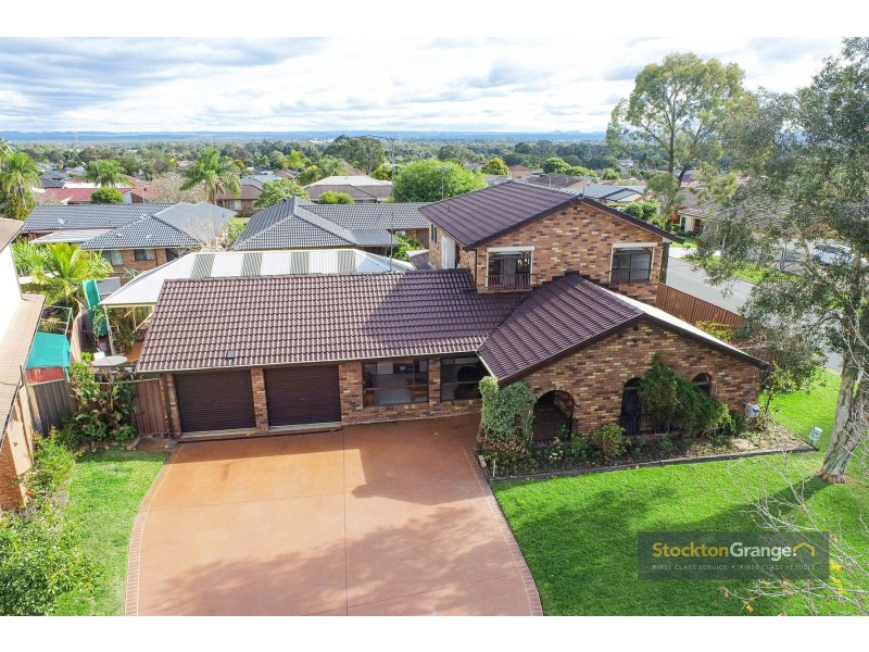 25 Cook Parade, St Clair NSW 2759