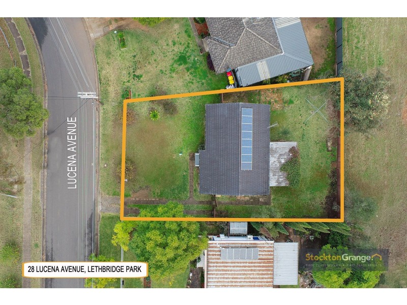 28 Lucena Crescent, Lethbridge Park NSW 2770