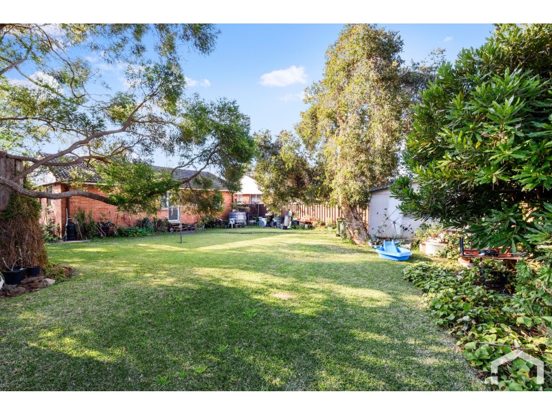 34 Mariana Cres, Lethbridge Park NSW 2770