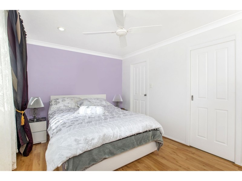 37 Farnsworth Avenue, Campbelltown NSW 2560