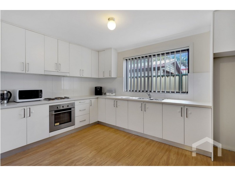 45 & 45a Lucena Crescent, Lethbridge Park NSW 2770