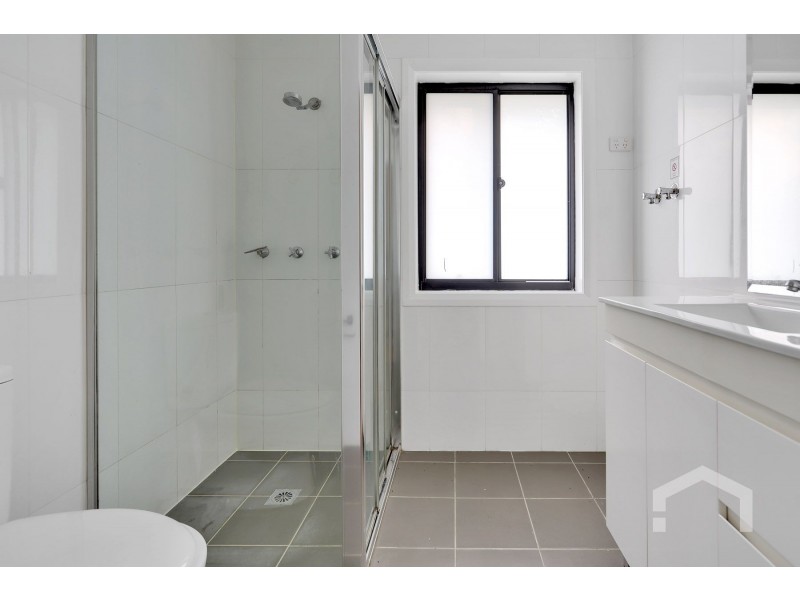 45 & 45a Lucena Crescent, Lethbridge Park NSW 2770