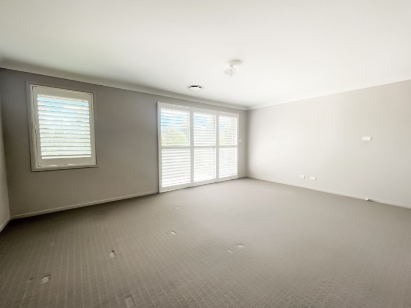 18 Diamond Hill Circuit, Edmondson Park NSW 2174