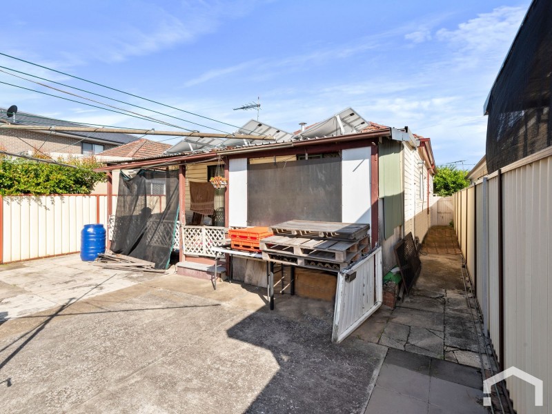 9 Robinson Street North, Wiley Park NSW 2195