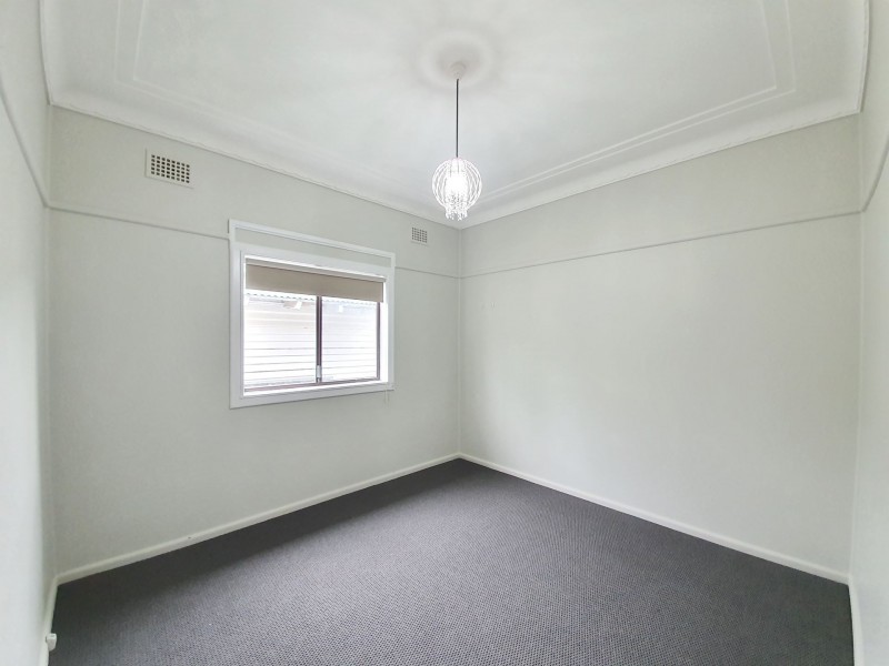 8 Raymond Street, Blacktown NSW 2148