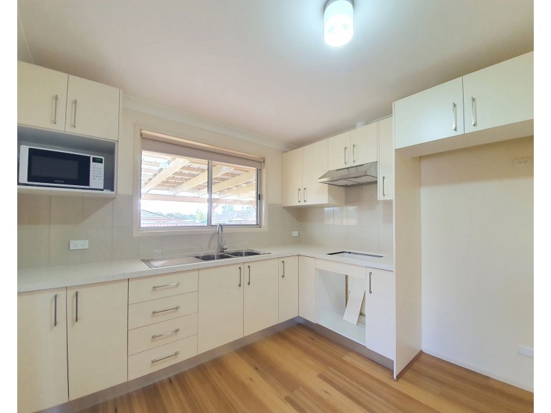 228 Banks Drive, St Clair NSW 2759