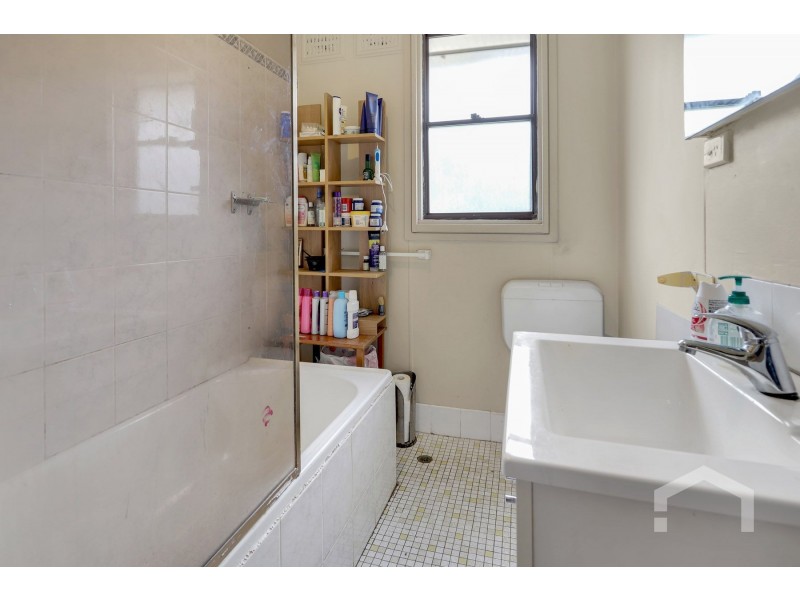 10 Captain Cook Drive, Willmot NSW 2770