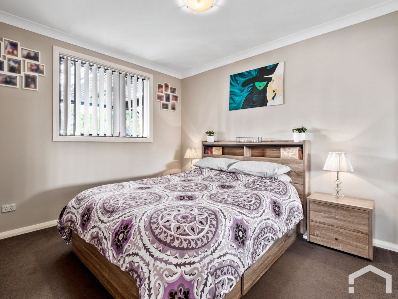8 & 8a Talmiro St, Whalan NSW 2770
