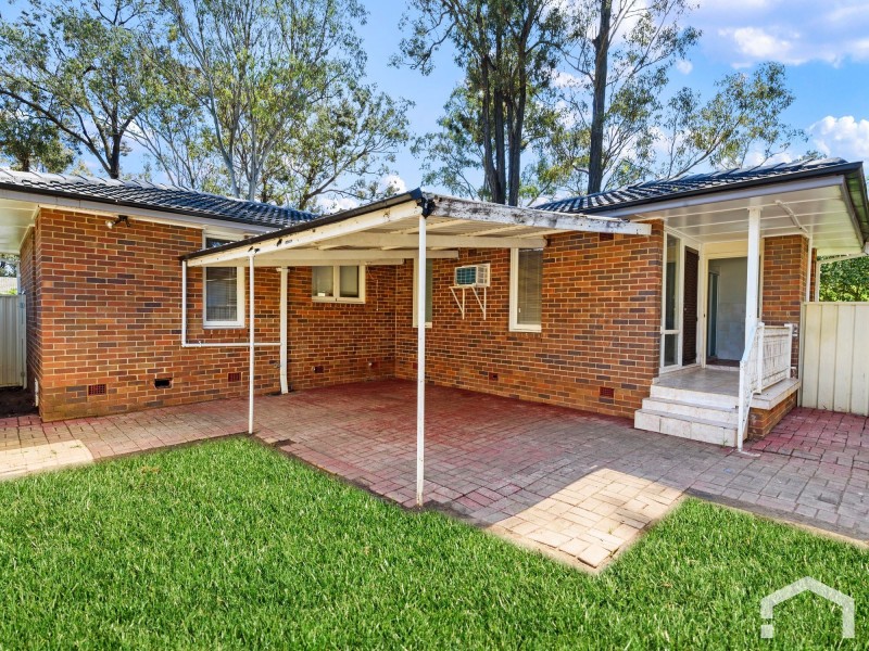 125 & 125A Captain Cook Dr, Willmot NSW 2770