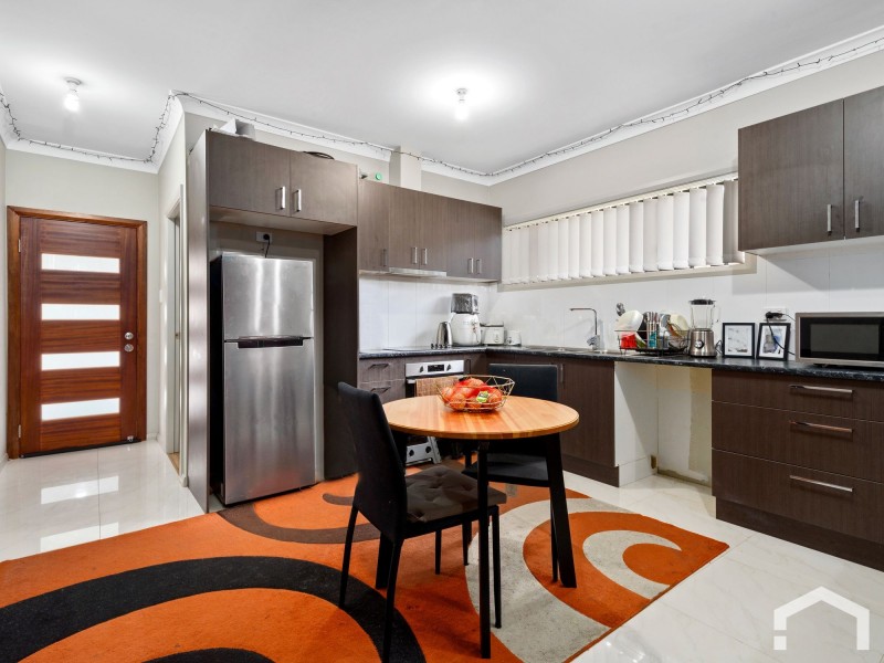 125 & 125A Captain Cook Dr, Willmot NSW 2770