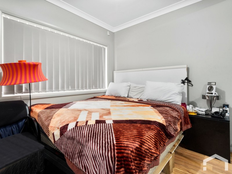 125 & 125A Captain Cook Dr, Willmot NSW 2770