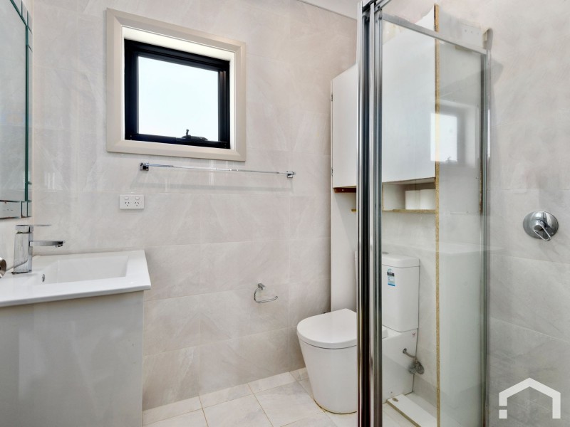 125 & 125A Captain Cook Dr, Willmot NSW 2770