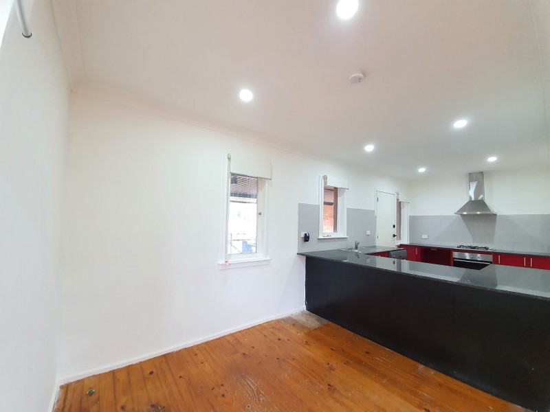 30 Palmyra Avenue, Lethbridge Park NSW 2770