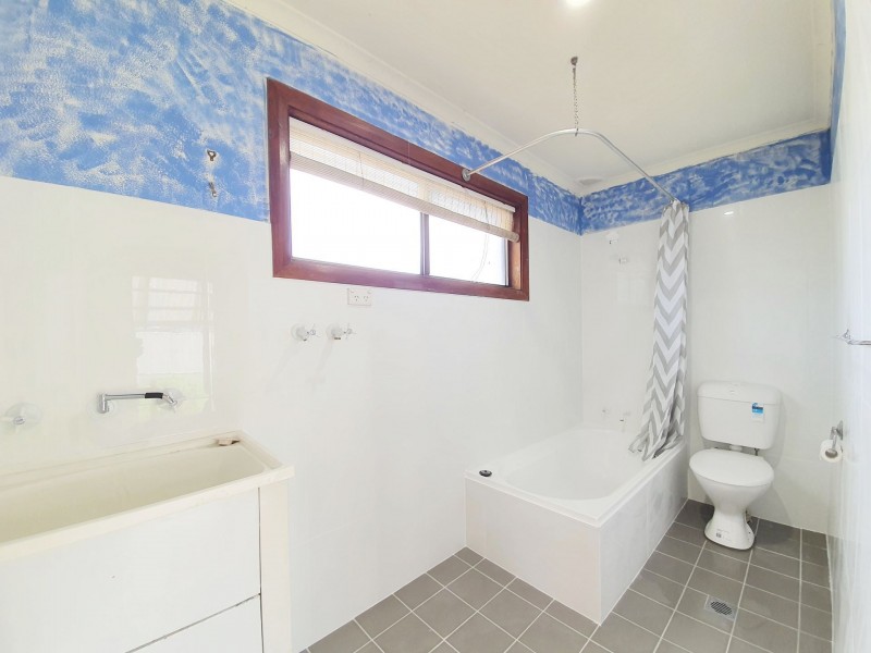 17a Strauss Road, St Clair NSW 2759