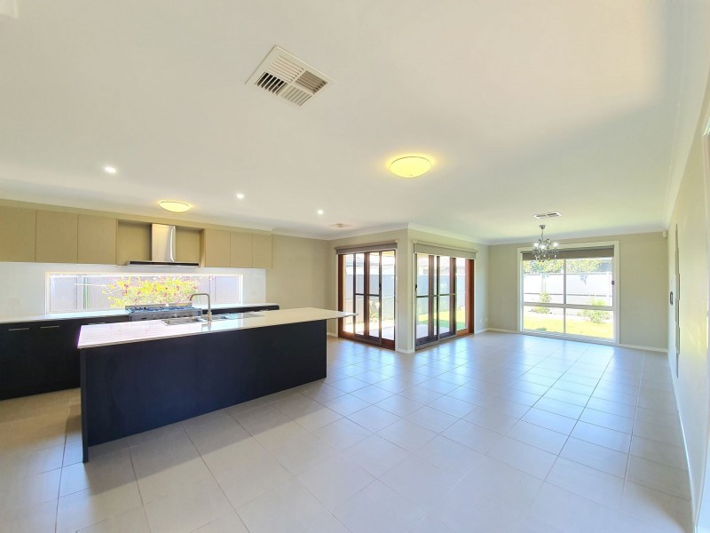 44 Allom Street, Ropes Crossing NSW 2760