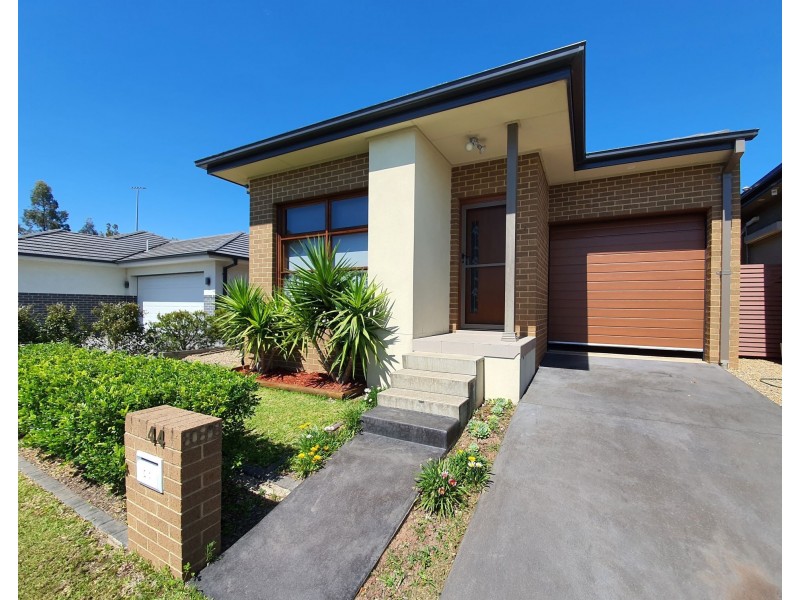 44 Allom Street, Ropes Crossing NSW 2760