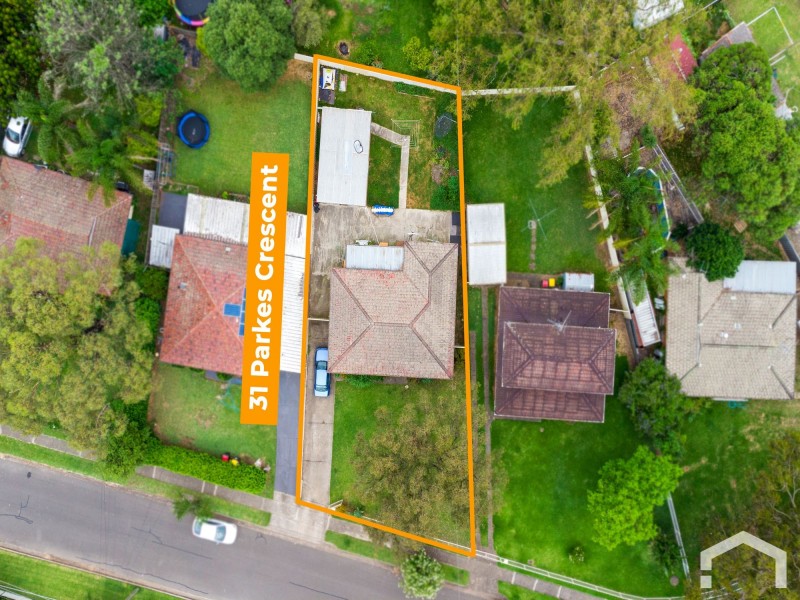 31 Parkes Cres, Blackett NSW 2770