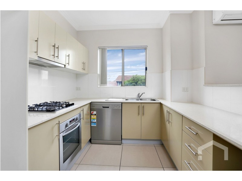 16/2-4 Fifth Avenue, Blacktown NSW 2148