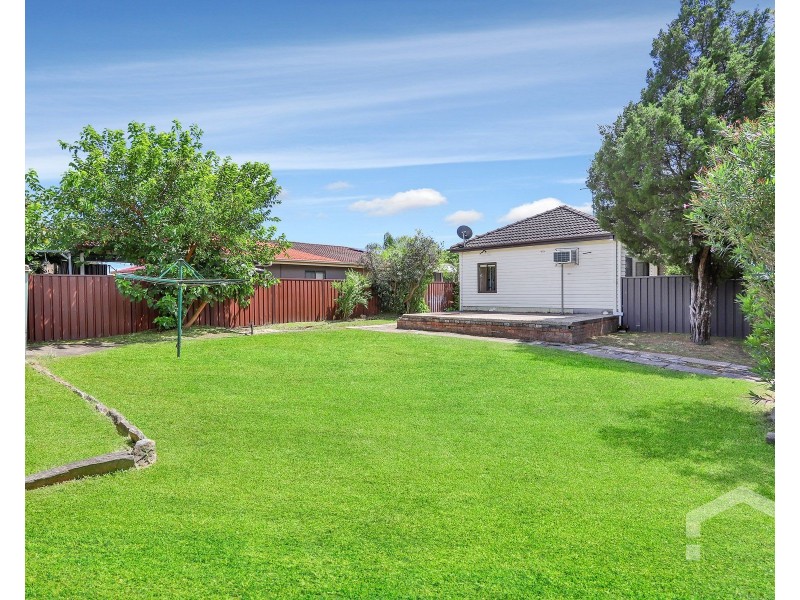 13 Dalton Street, Colyton NSW 2760