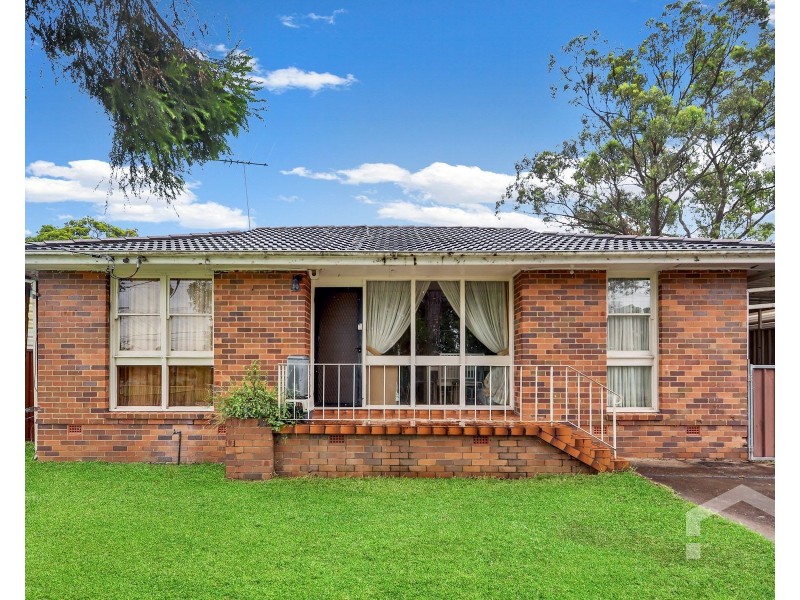 87 & 87a Captain Cook Drive, Willmot NSW 2770