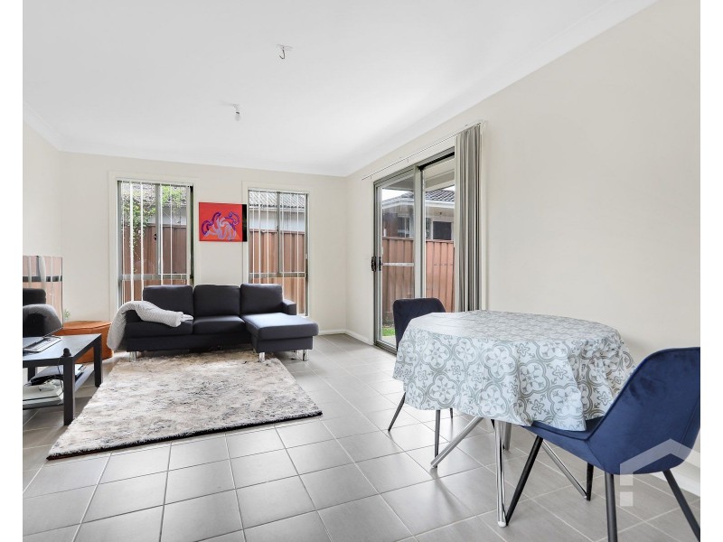87 & 87a Captain Cook Drive, Willmot NSW 2770