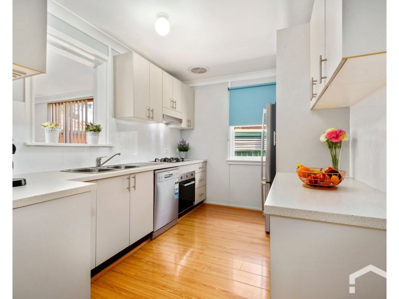 44 Kurama Cres, Whalan NSW 2770