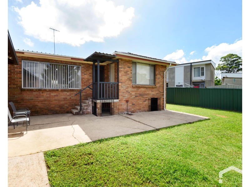 44 Kurama Cres, Whalan NSW 2770