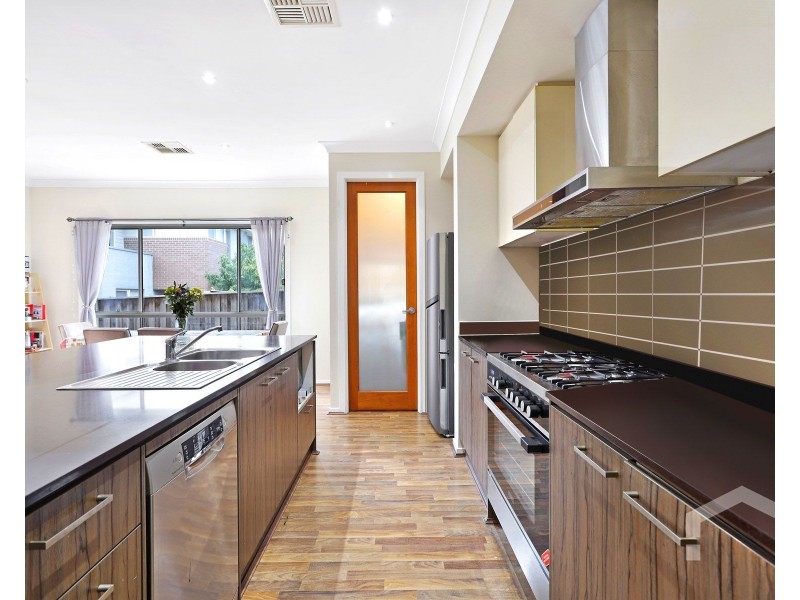 64 Bridgewood Drive, Beaumont Hills NSW 2155