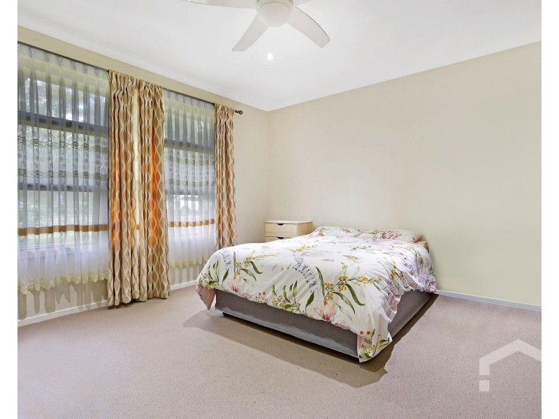 64 Bridgewood Drive, Beaumont Hills NSW 2155