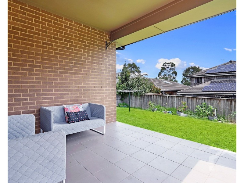 64 Bridgewood Drive, Beaumont Hills NSW 2155