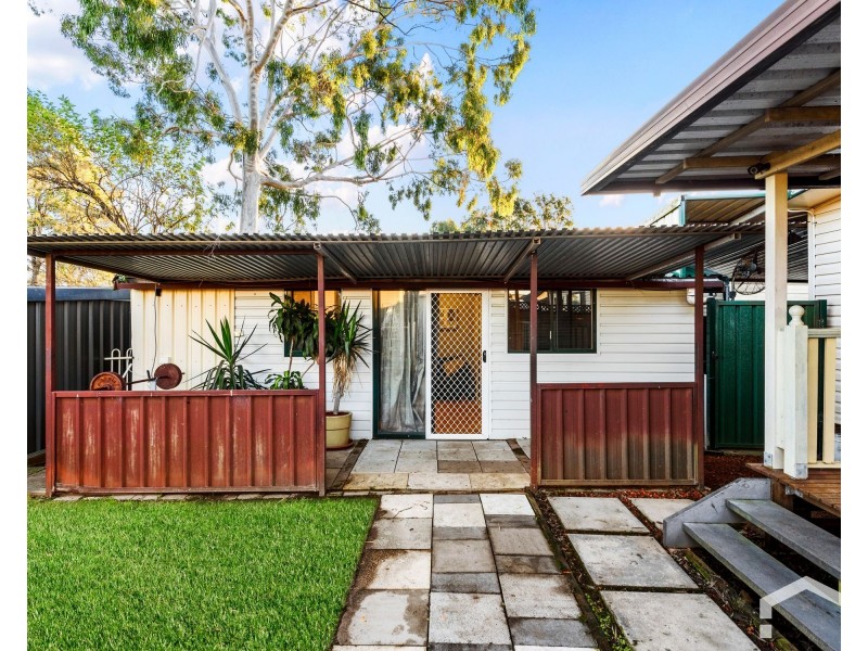 17 Nauru Crescent, Lethbridge Park NSW 2770