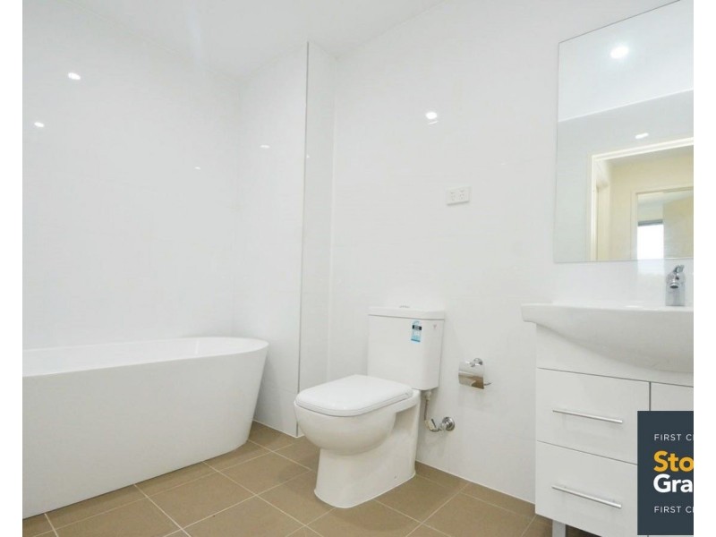 31/1 Browne Parade, Warwick Farm NSW 2170