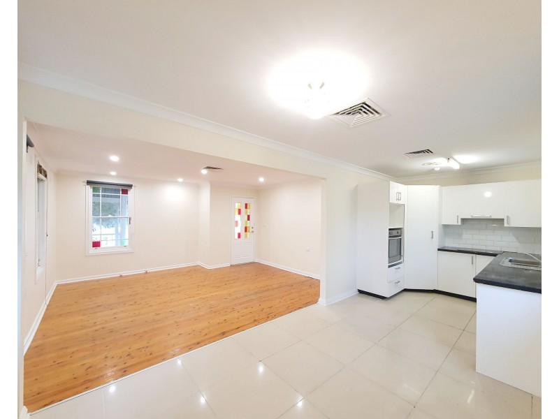 14 Fitzgerald Crescent, Blackett NSW 2770