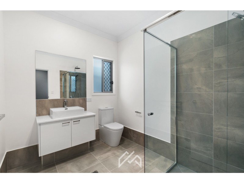 20 Varcoe Street, Wavell Heights QLD 4012