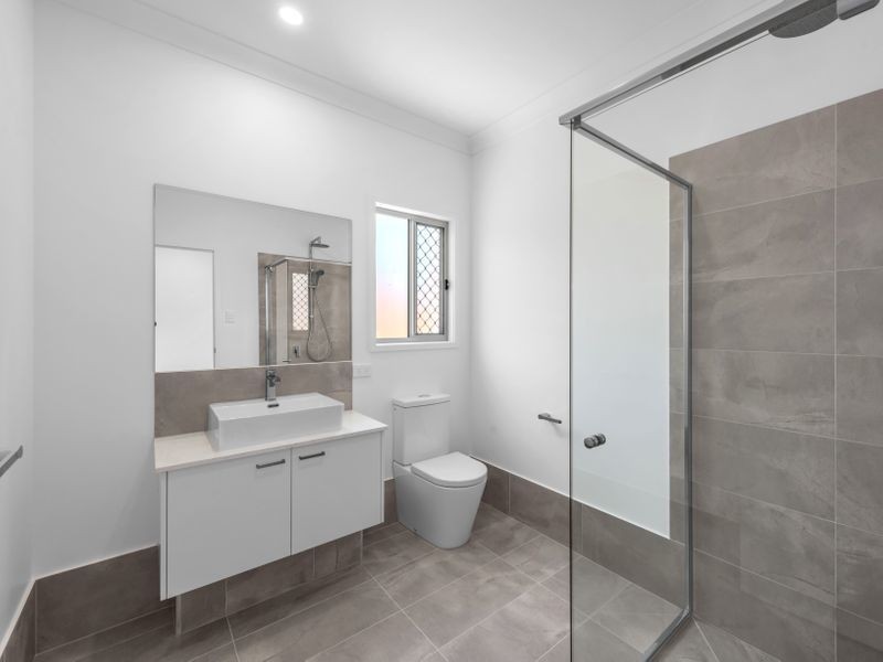 18 Varcoe Street, Wavell Heights QLD 4012