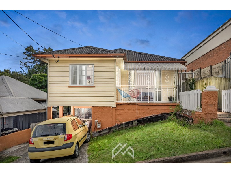 11 Mannion Street, Red Hill QLD 4059