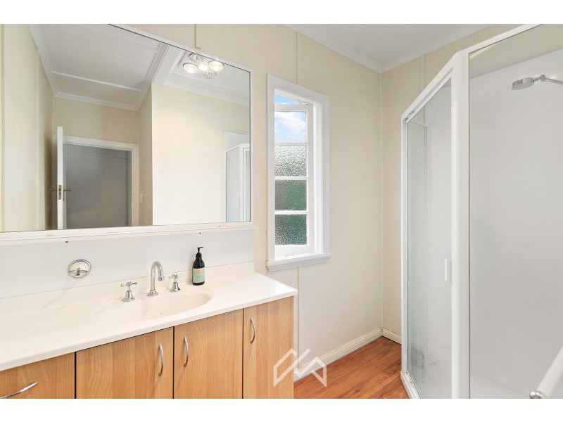 11 Mannion Street, Red Hill QLD 4059