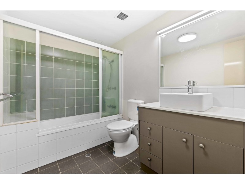 86/139 Macquarie Street, St Lucia QLD 4067