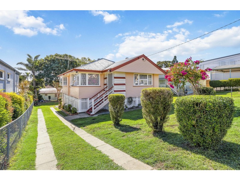 55  Bertram Street, Stafford QLD 4053