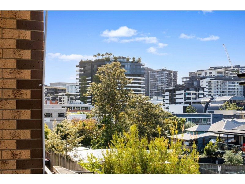 1/306 Kent Street, Teneriffe QLD 4005