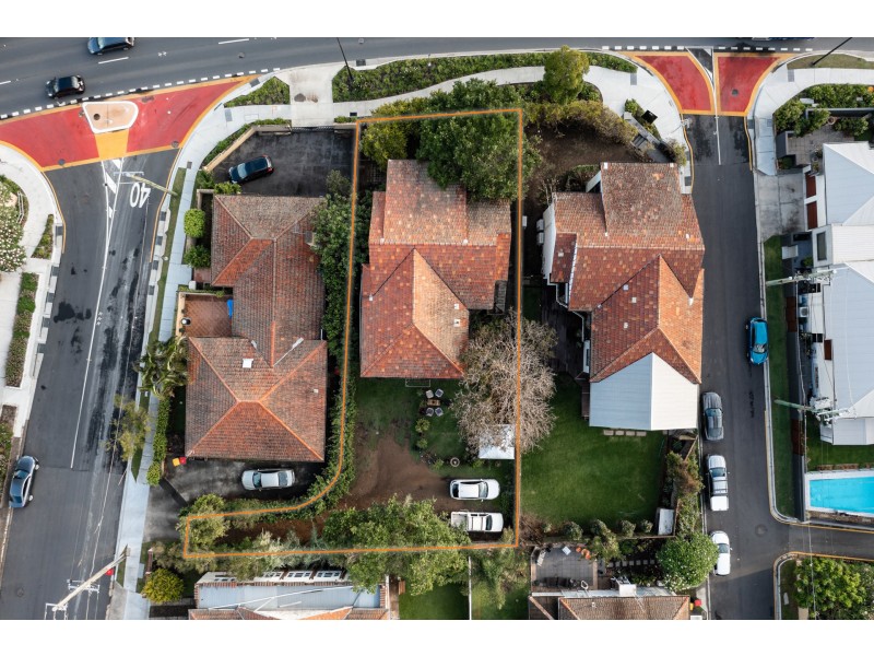 8 Toorak Road, Hamilton QLD 4007