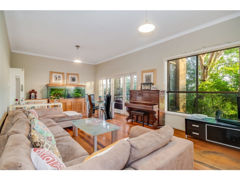 8 Toorak Road, Hamilton QLD 4007