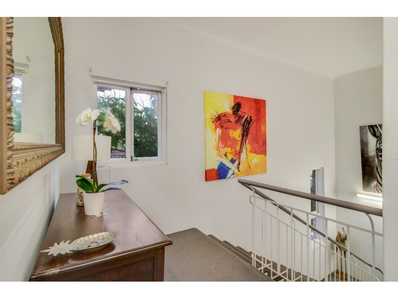 8 Toorak Road, Hamilton QLD 4007